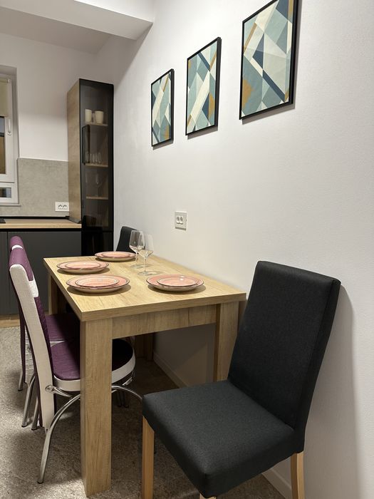 BV Cazare Apartamente Regim Hotelier 1-2-3 cam Zona Coresi Mall