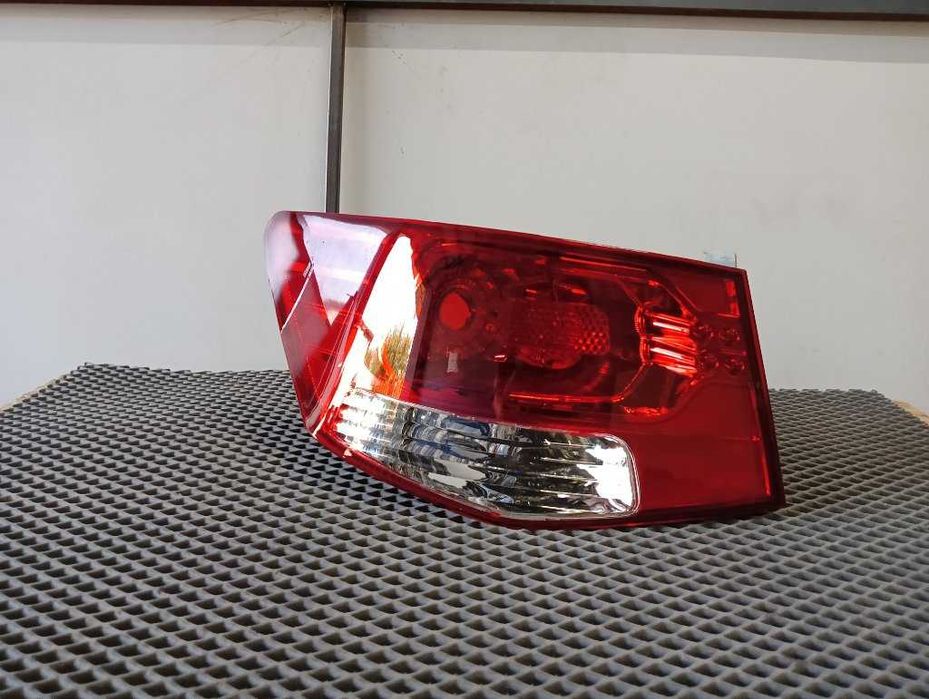 Фонарь наружный левый (LH) Kia Cerato 2009–2012 Jorden