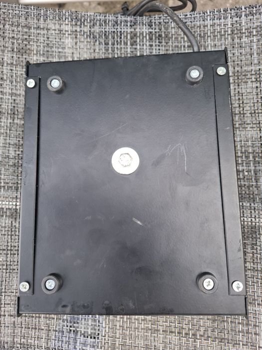 Vând 220v la 110v convertor