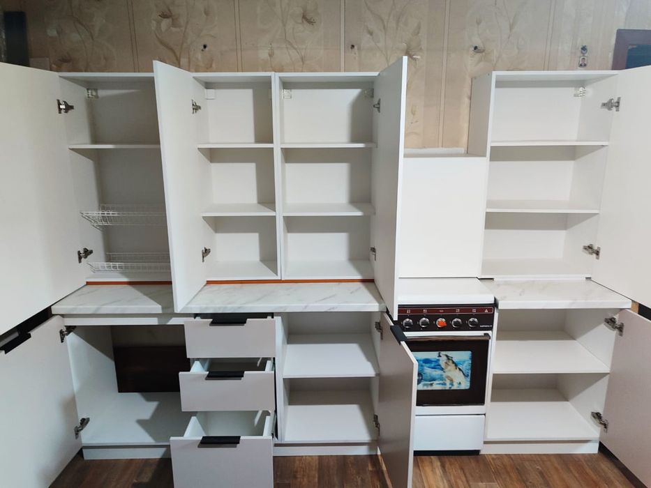 Кухонный гарнитур