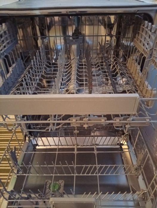 Mașina de spălat vase Elektra