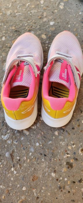 Маратонки Nike за момиче