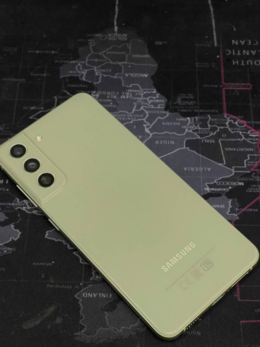 СРОЧНО!!!продаётся телефон Samsung s21 fe 5G 6/128