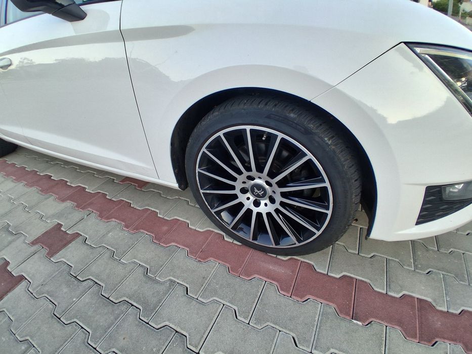 Vând SEAT LEON 2o15