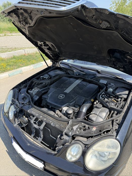Mercedes Benz E500 V8