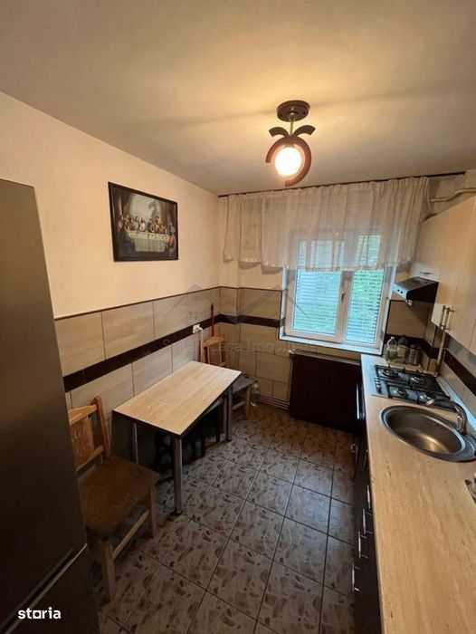 Apartament 2 camere semidecomandat
