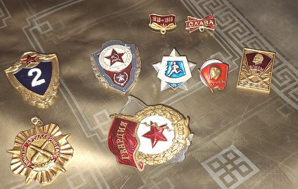 Значки для коллекционирование.