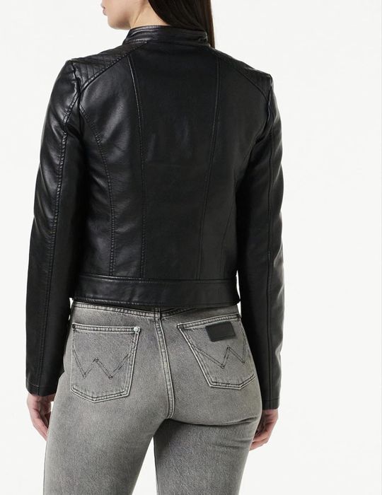 Куртка женская Vero Moda. Размер S