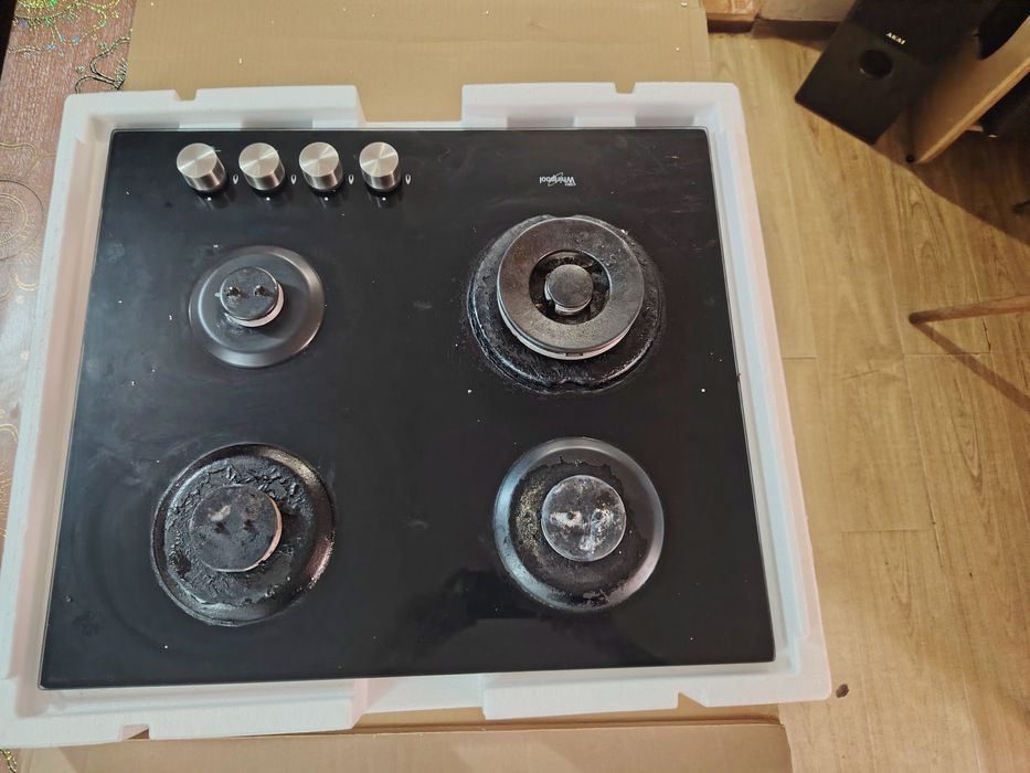 Plită pe gaz aproape nouă