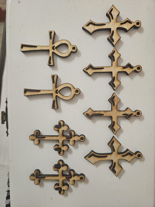 Cruciulițe din lemn