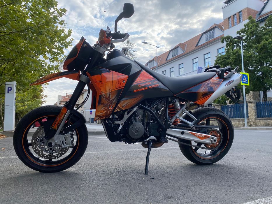 KTM 950 Supermoto