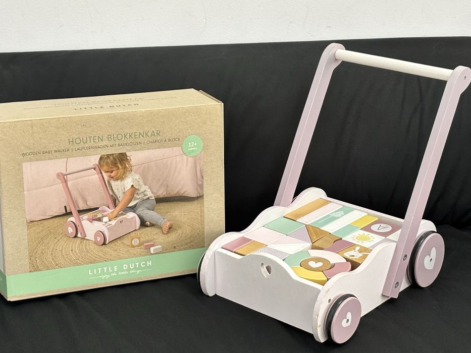 Antemergator din lemn, Little Dutch, cu 28 blocuri contructie,