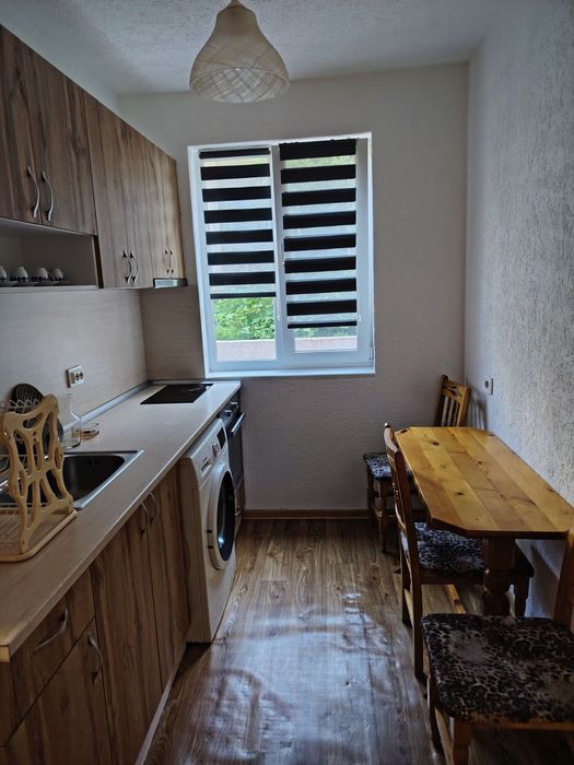 Дава се под наем Тристаен апартамент в Смолян, Стар център - 60 кв.м за 178.5 € - Снимка #1