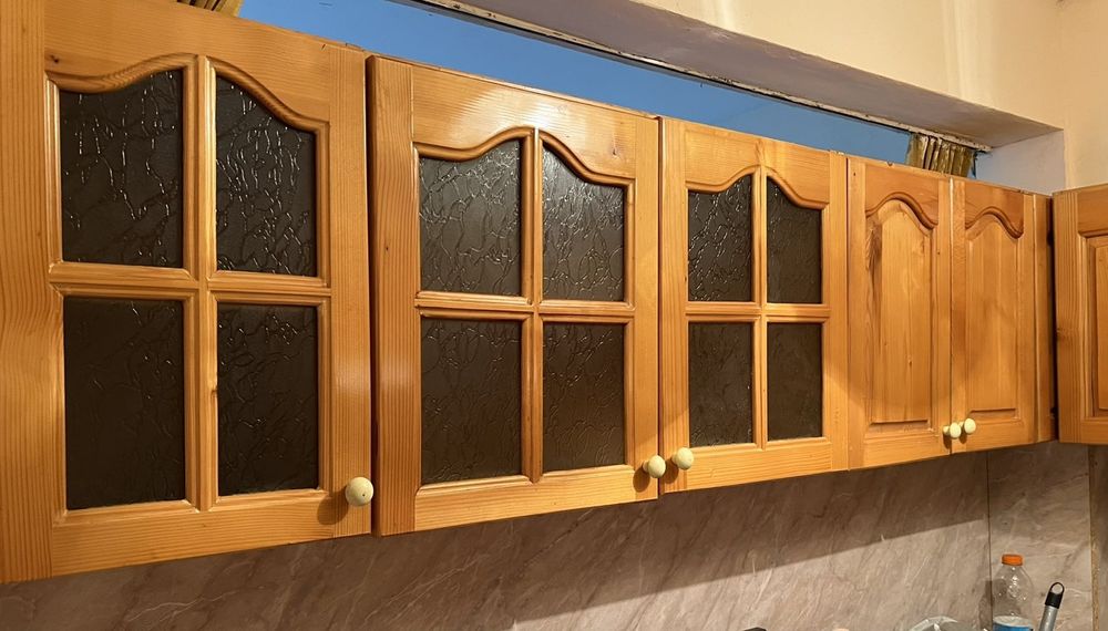 Кухня от естествено дърво