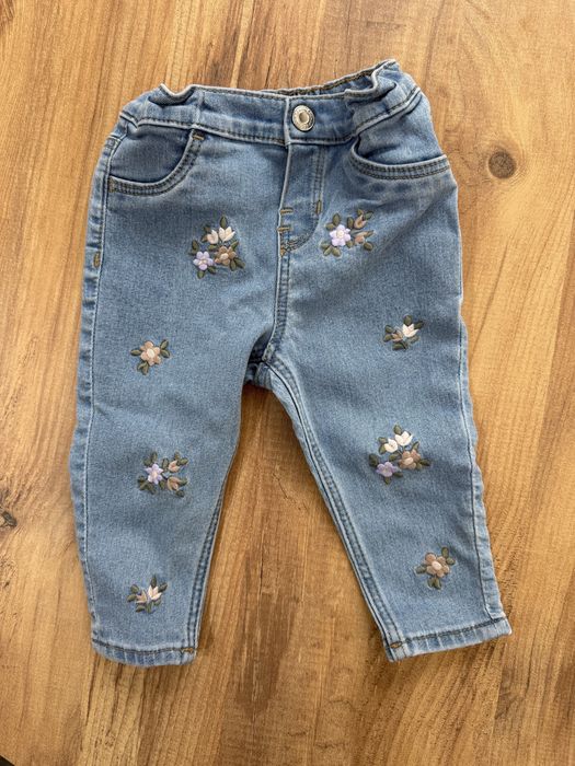 Guess лятно сукманче и H&M дънки