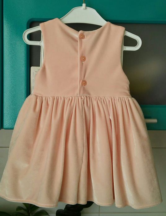 Платье нарядное на 1-2 года