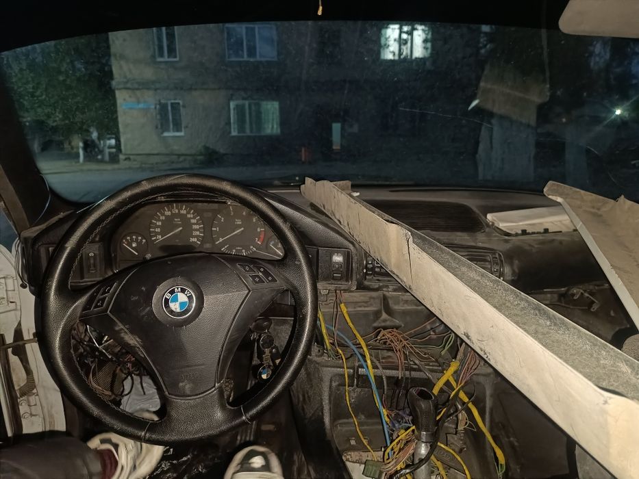 БМВ 520 по запчастям