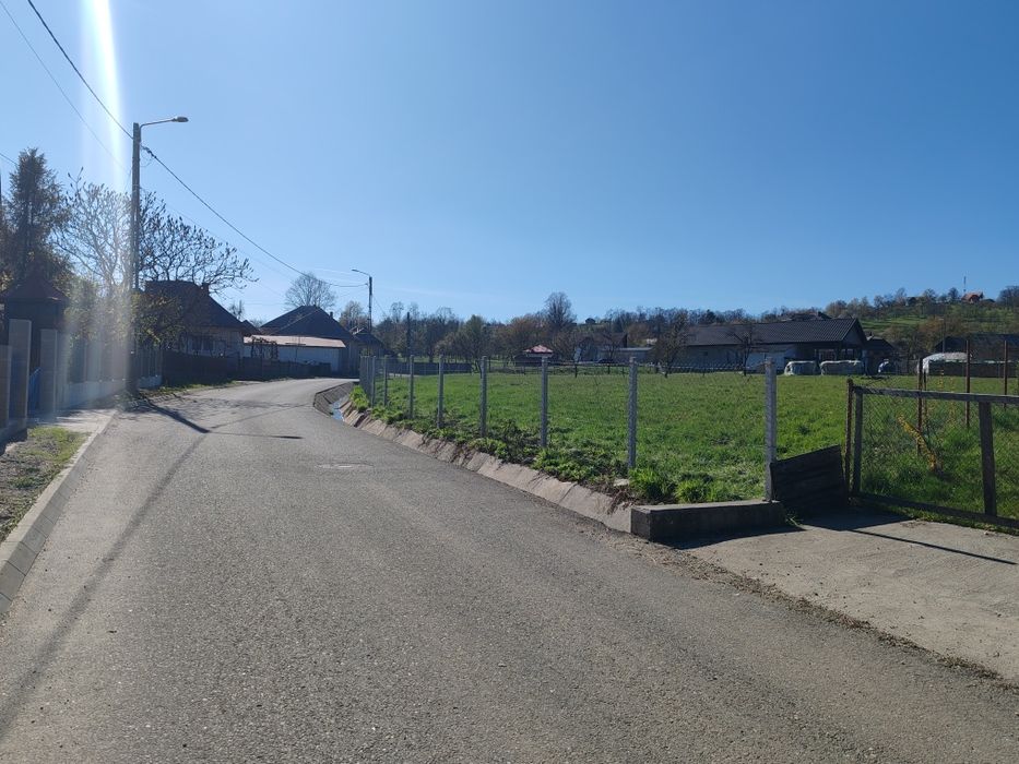 Teren Rus -La 12 km de Baia Mare.  Maramures.