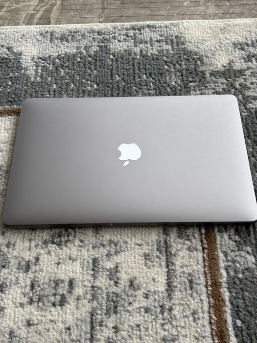 MacBook Pro 2017 i5