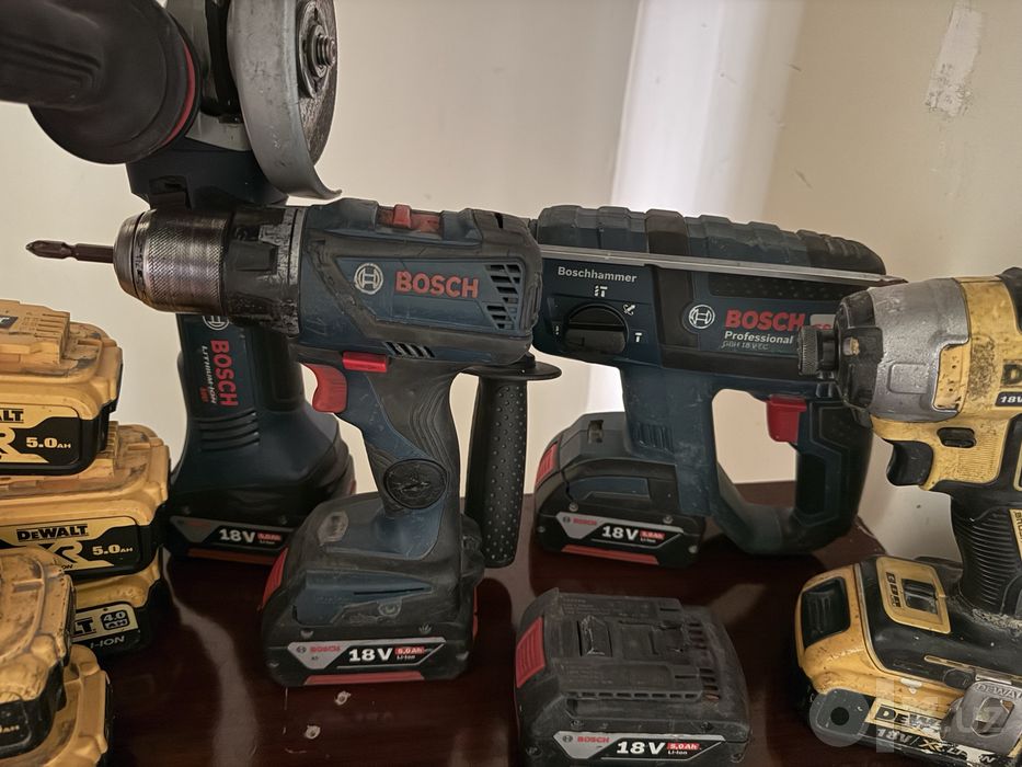 Продается набор инструментов Bosch DeWalt