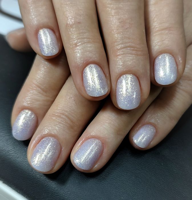 Unghii tehnice  manichiură și pedichiură