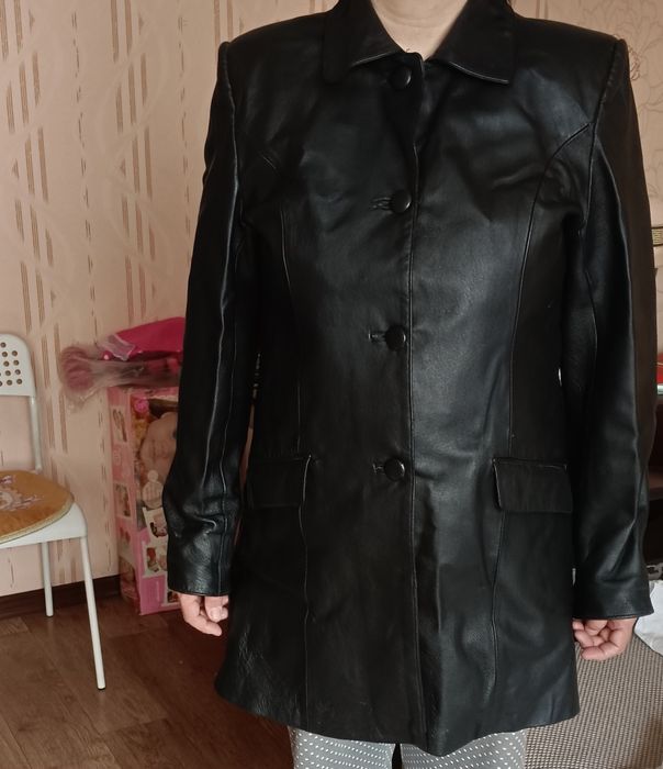 Продам кожаную куртку