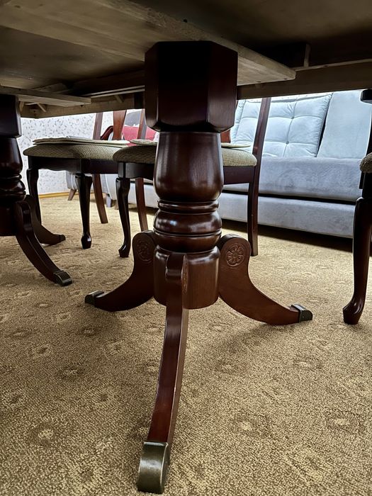 В продаже стол со стульями!