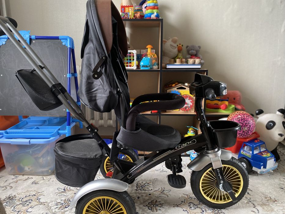 Детский трехколесный велосипед