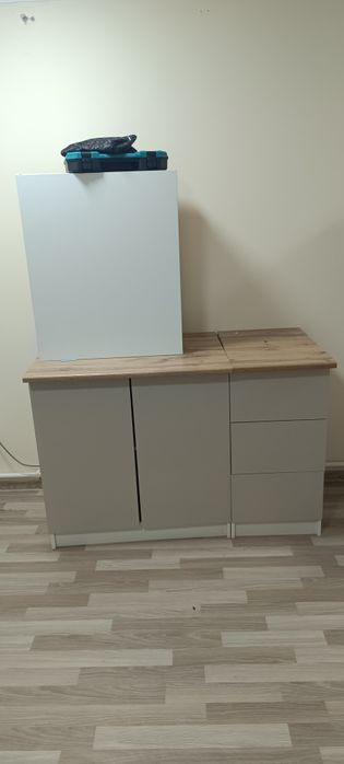 Продам верхние шкафы