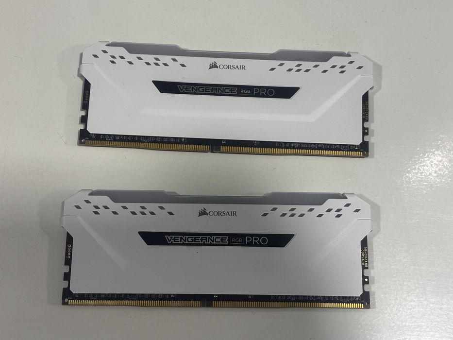 Продам ОЗУ DDR4 32GB