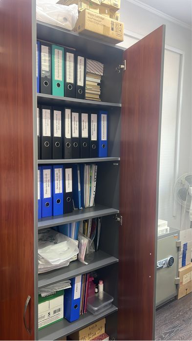 Продам офисную мебель