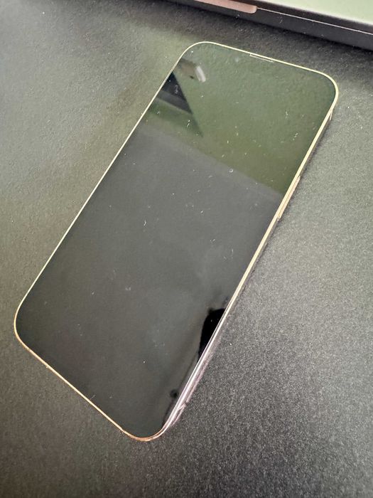 iPhone 13 Pro 256GB – impecabil (fără zgârieturi, ca nou), GOLD