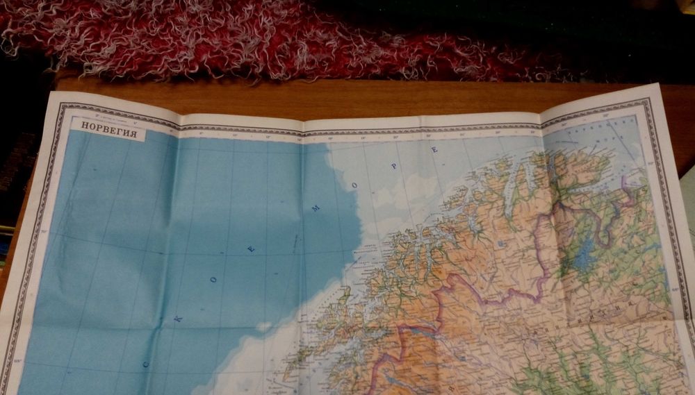 Норвегия физико географска карта М 1:2000 000 размер 62см/85см