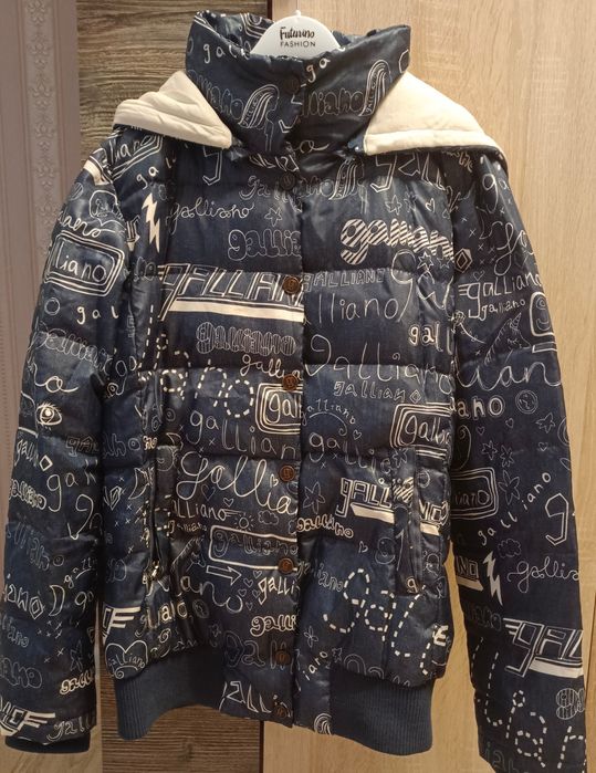 Продам пуховик зима!