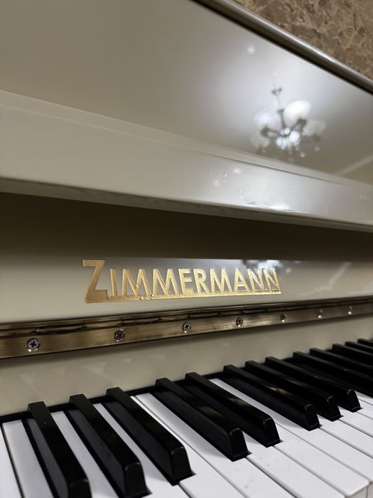 Белое пианино Zimmermann. Германия.