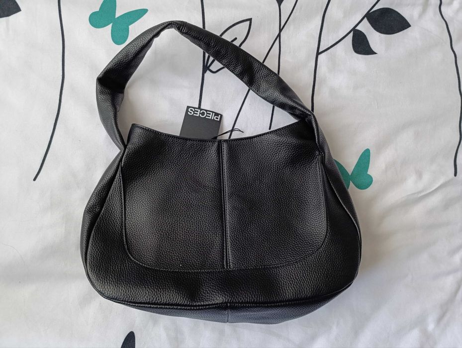 Geanta Pieces noua