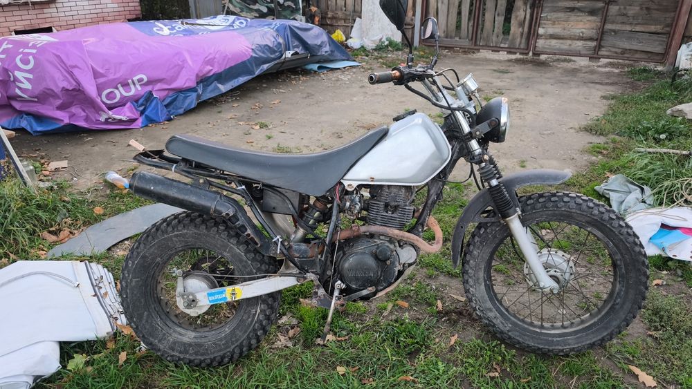 Мотоцикл yamaha TW200