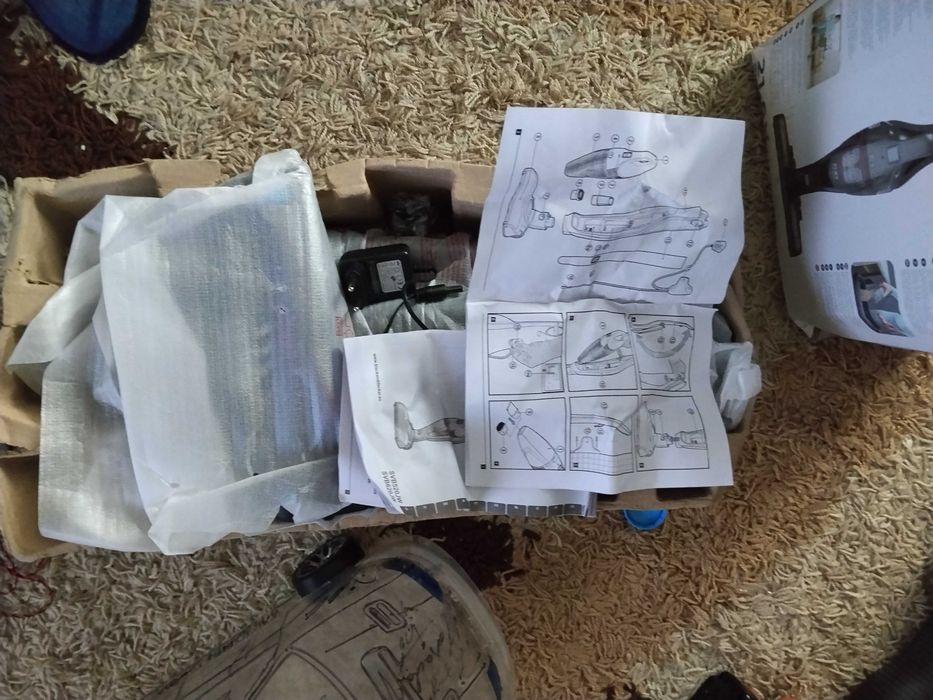 Black+Decker aspirator 2in1 21.6v lithium 43.2wh sigilat