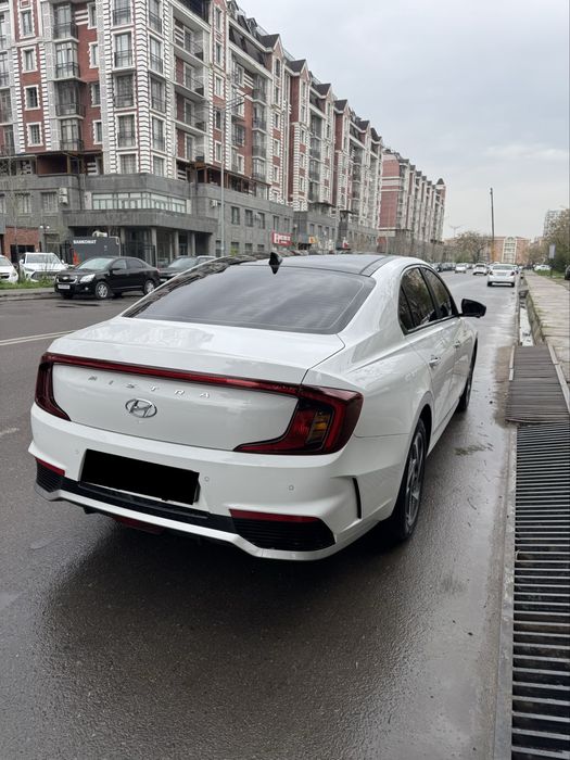 Hyundai Mistra модель занимает между elantra и sonata