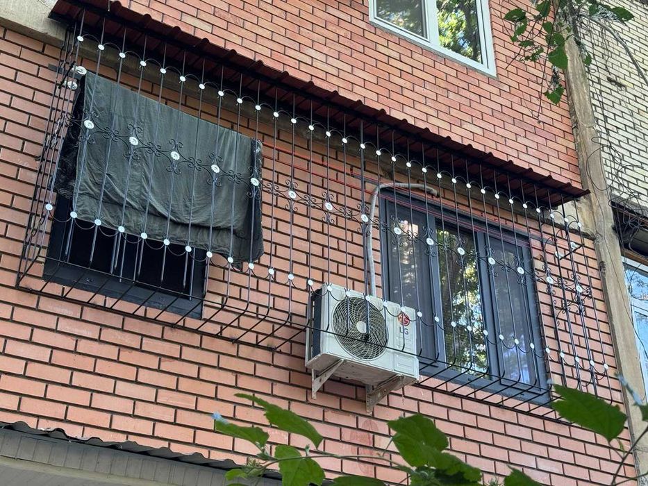 Решётки на окна .Козырек kovka карниз rewotka навес ограда oyna перила