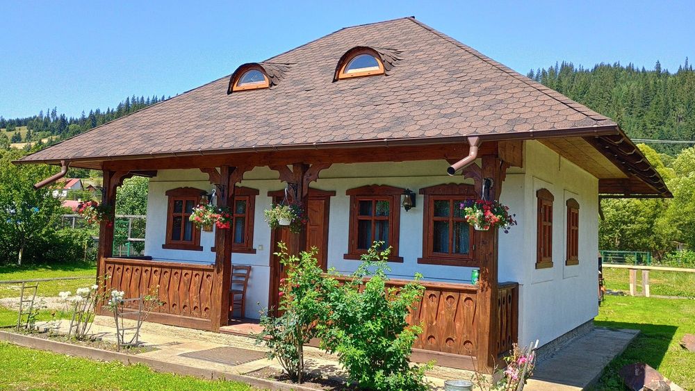Vand casa noua in Vatra Dornei (mobilata)