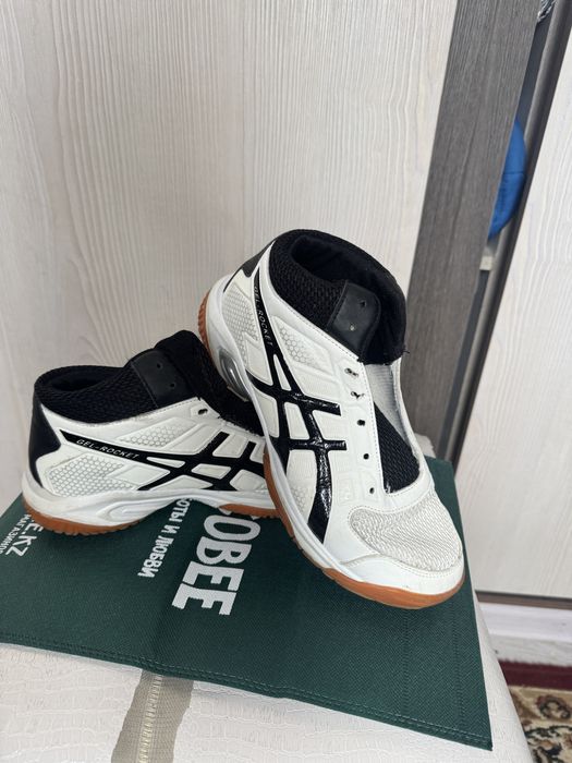 Продам обувь подросток