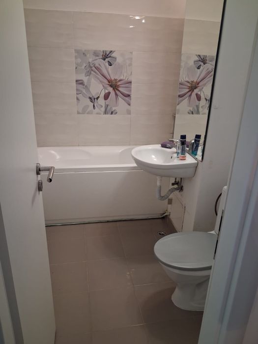 Apartament 3 camere zona Andrei Saguna