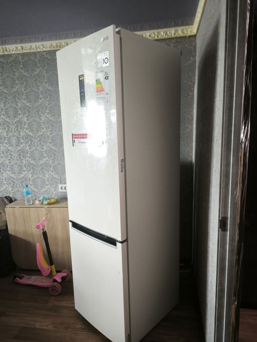 Срочно продам холодильник