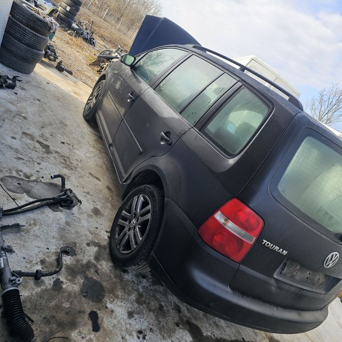 VW Touran 1.9TDI 105kc BKC
НА ЧАСТИ САМО!