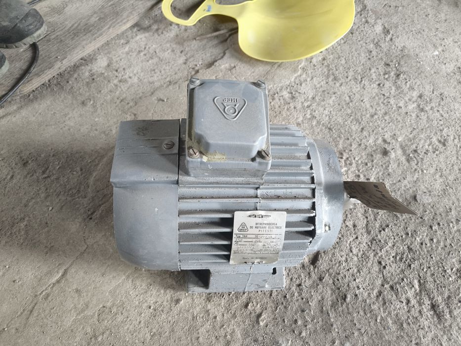 Электродвигатель с редуктором и прочие