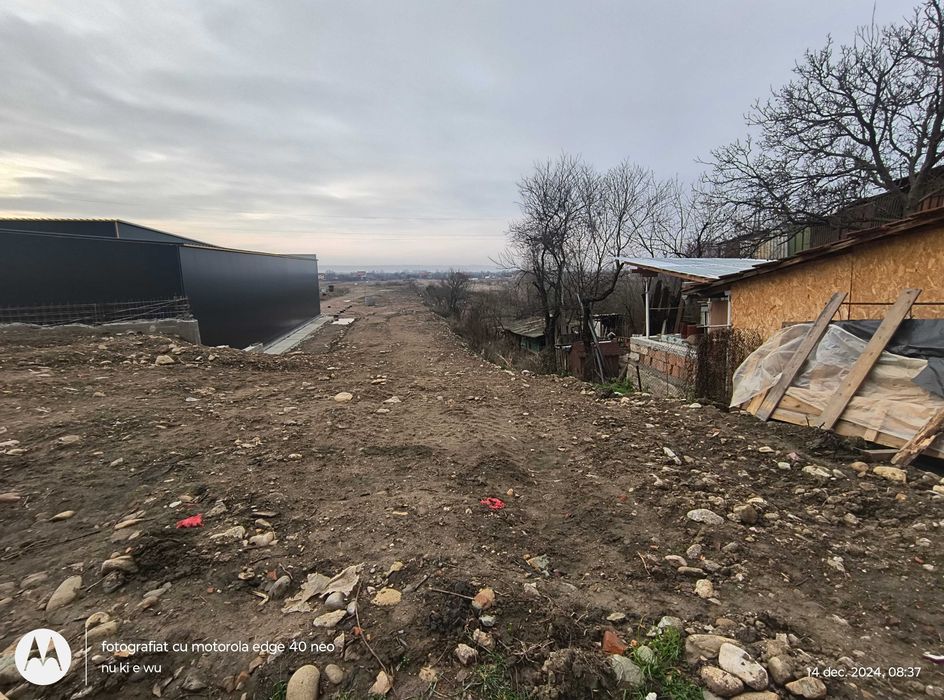 Vânzare-schimb teren  pe calea Bucuresti + anexa gospodărească de 30 m² - Vedere 2
