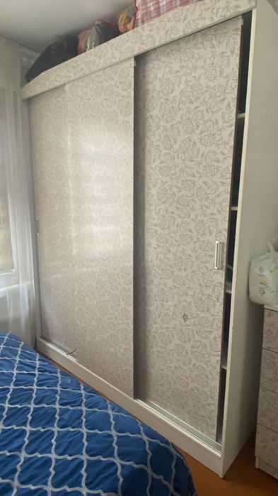 Продам спальный гарнитур