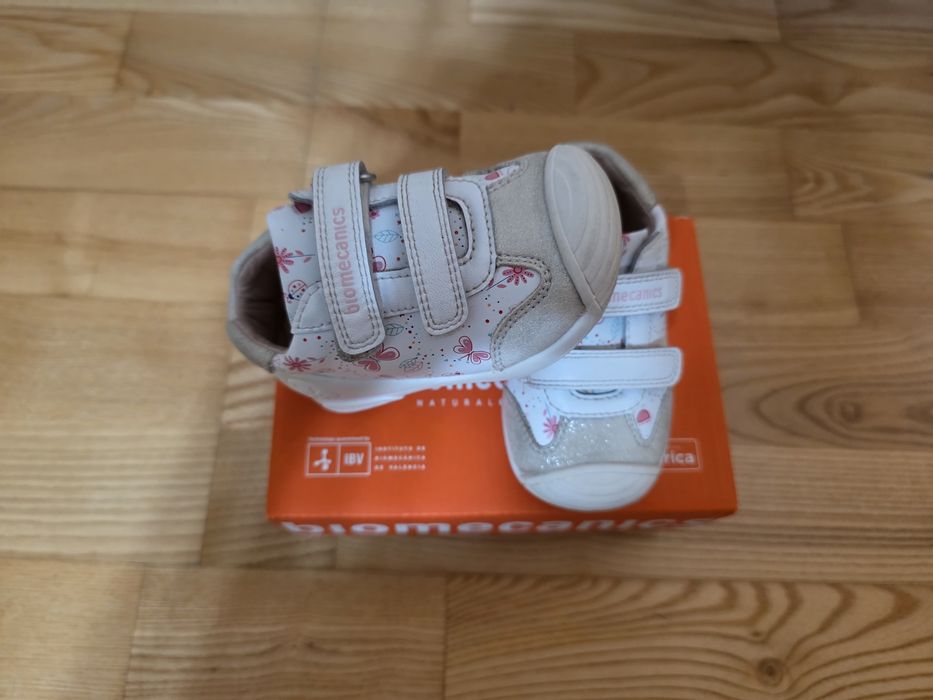 Adidasi Biomecanics, marime 21