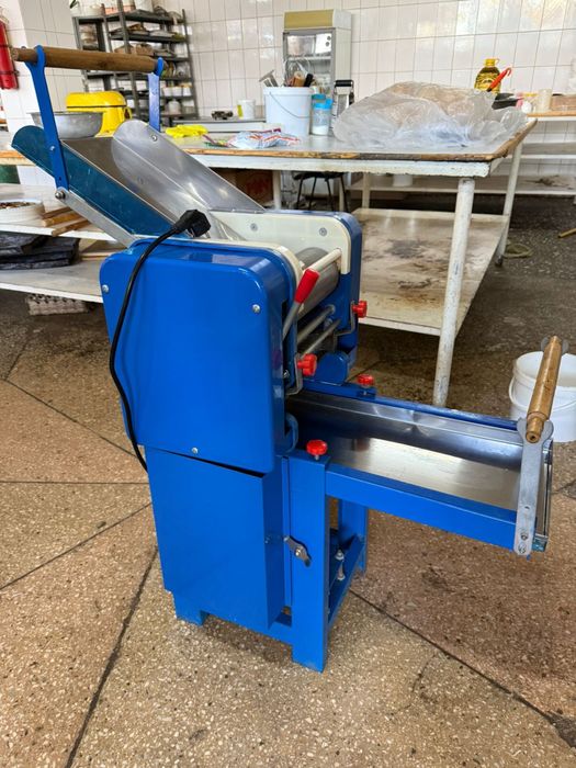 Лапшерезка тестораскатка